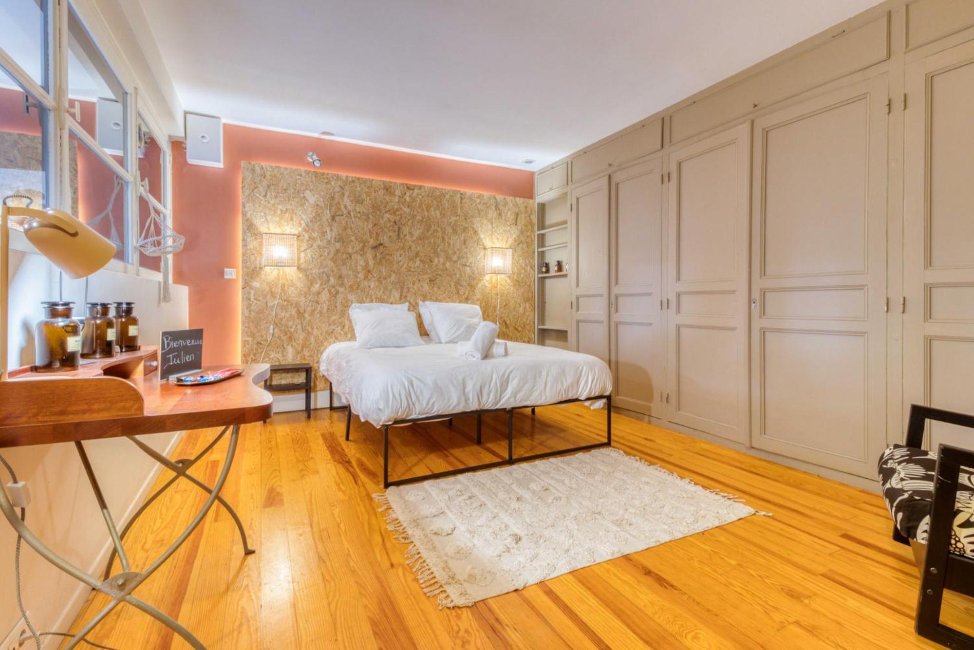 L'Atelier De L'Artiste - Lumineux - Calme - Wifi Apartment Дуе Екстериор снимка